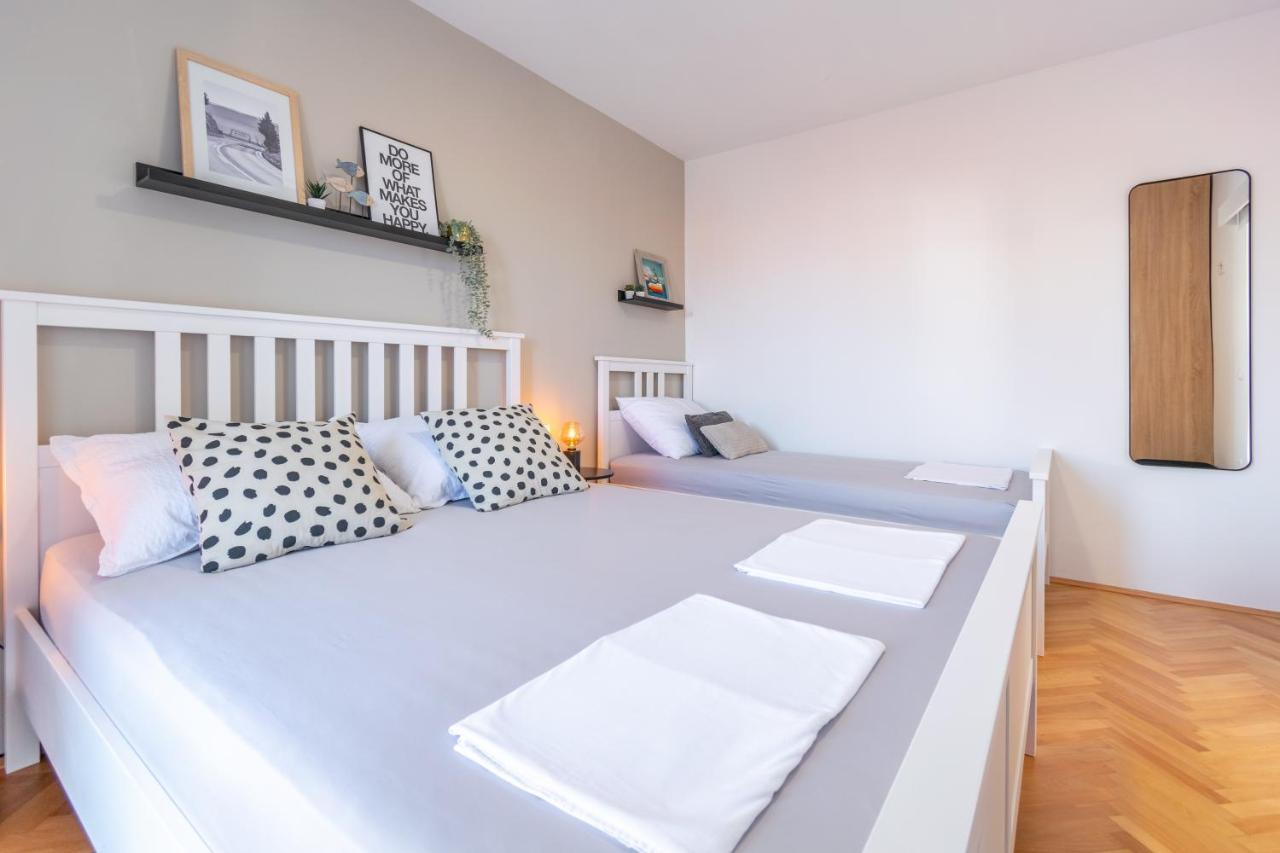 Apartmani Zora Makarska Eksteriør billede