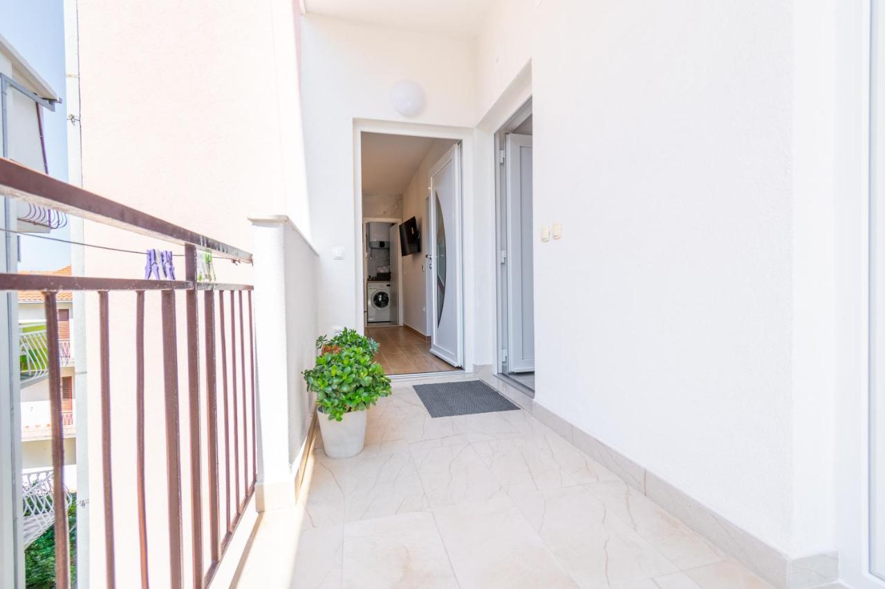 Apartmani Zora Makarska Eksteriør billede