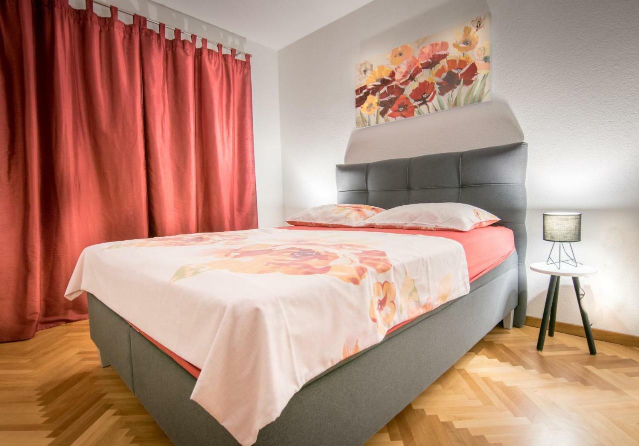 Apartmani Zora Makarska Eksteriør billede